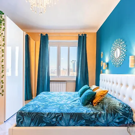 Jungle --- Vasca In Apartman Torino